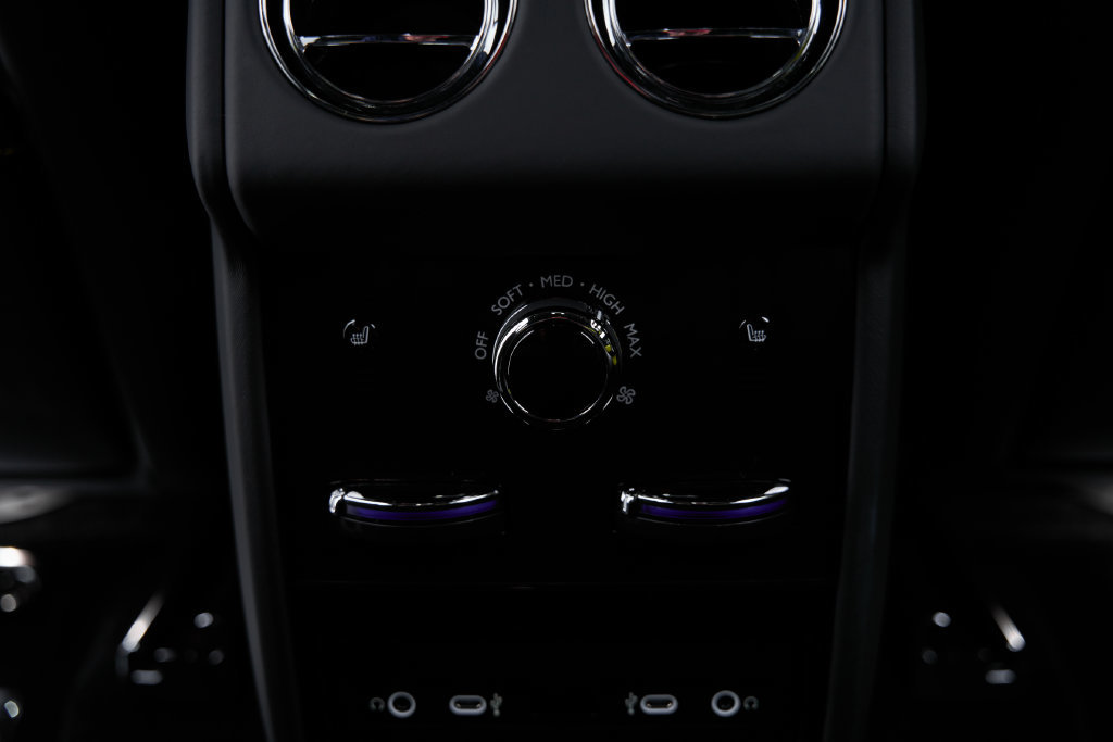 Used 2025 Rolls-Royce Cullinan AWD/4WD image 70