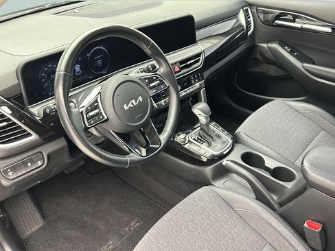 Used 2024 Kia Seltos S AWD/4WD image 12