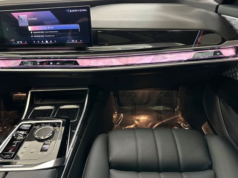 Certified 2024 BMW i7 xDrive60 AWD/4WD image 29