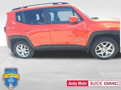 Used 2018 Jeep Renegade Latitude w/ Cold Weather Group AWD/4WD image 1