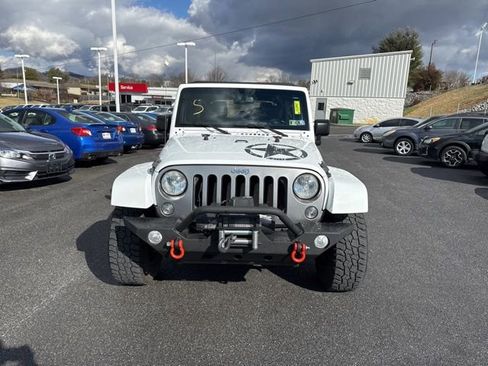 Used 2015 Jeep Wrangler Unlimited Sport image 3
