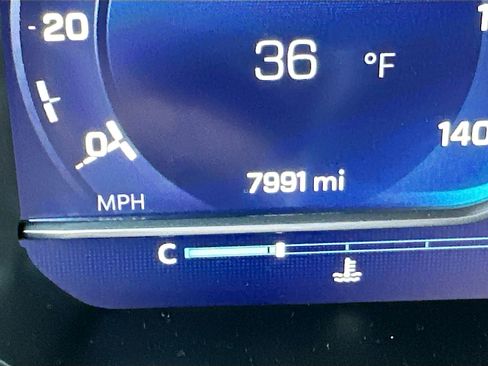 Used 2025 Chevrolet Silverado 2500 LT w/ Z71 Chrome Sport Edition image 19