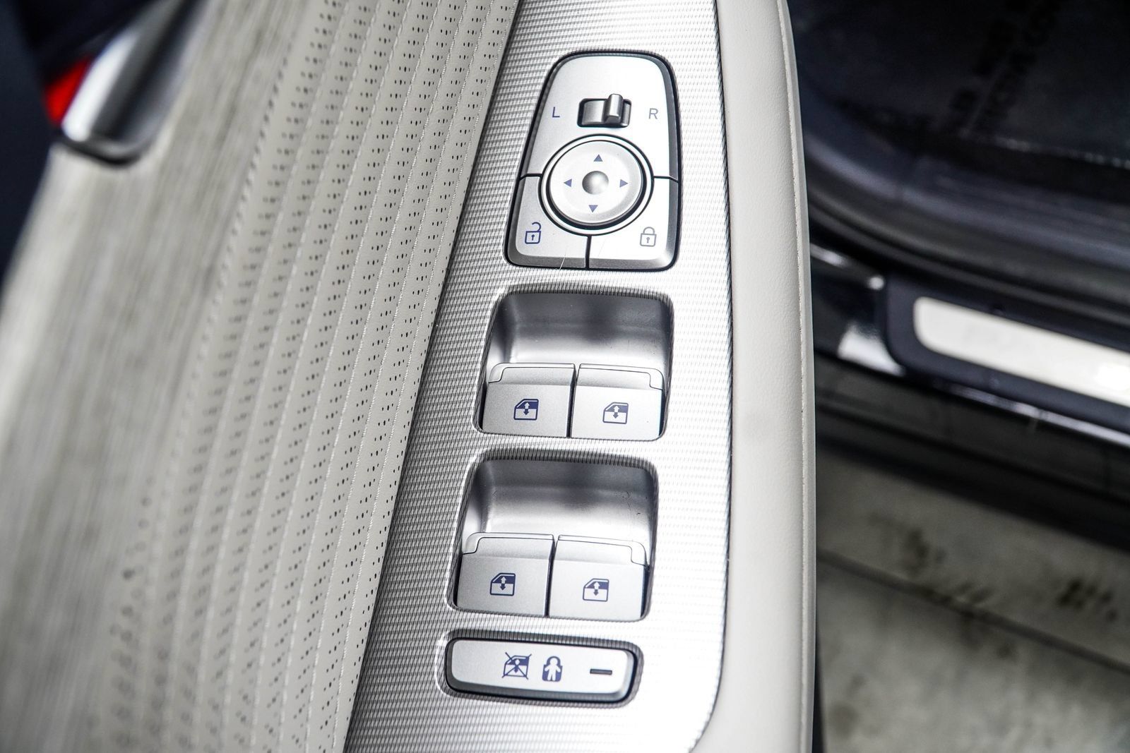 Used 2025 Hyundai Palisade Calligraphy AWD/4WD image 45