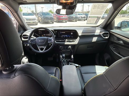 Used 2024 Chevrolet TrailBlazer ACTIV w/ Convenience Package FWD image 25