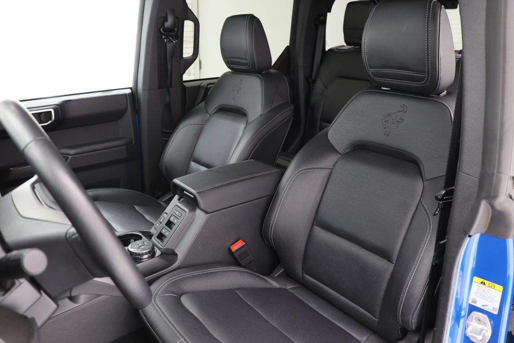 Used 2025 Ford Bronco Badlands AWD/4WD image 15