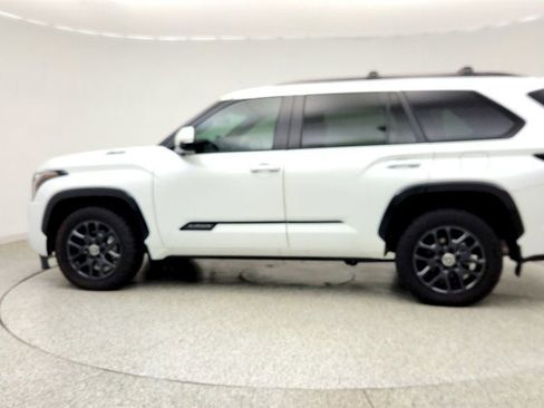 Used 2024 Toyota Sequoia Platinum AWD/4WD image 8