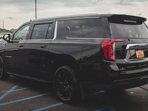Used 2021 GMC Yukon XL SLE AWD/4WD image 17