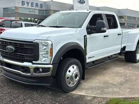 New 2026 Ford F450 XL w/ XL Driver Assist Package AWD/4WD image 2