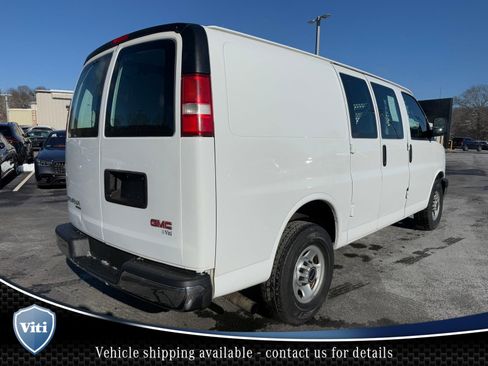 Used 2016 GMC Savana 2500 Work Van w/ Chrome Appearance Package image 8