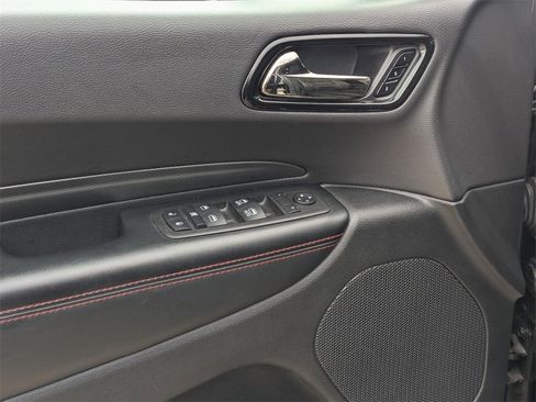 Used 2025 Dodge Durango GT image 13