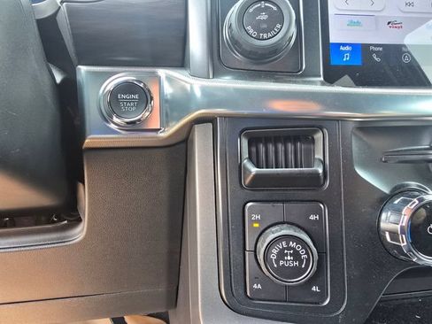 Used 2025 Ford F150 Lariat w/ Equipment Group 501A Mid AWD/4WD image 19