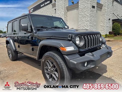 Used 2024 Jeep Wrangler Unlimited Sport AWD/4WD image 1