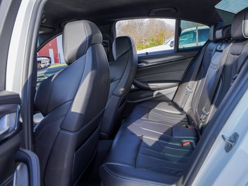 Used 2018 BMW M5 image 34