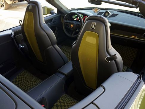 Used 2026 Porsche 911 Carrera 4 GTS image 29