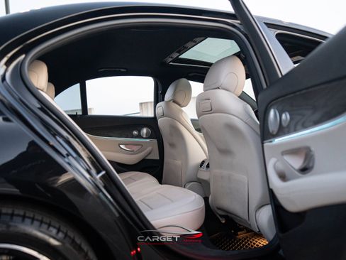 Used 2018 Mercedes-Benz E 300 image 19