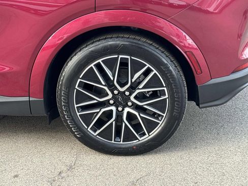 Used 2025 Ford Mustang Mach-E Premium image 7