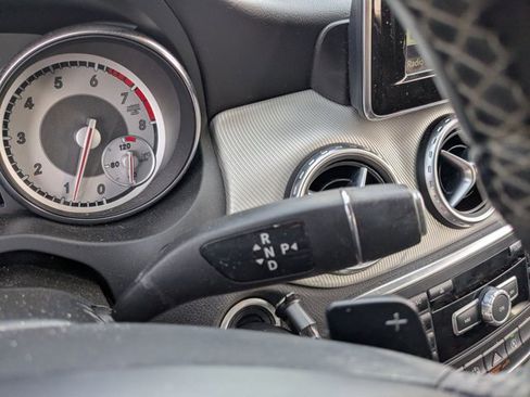 Used 2015 Mercedes-Benz GLA 250 image 11