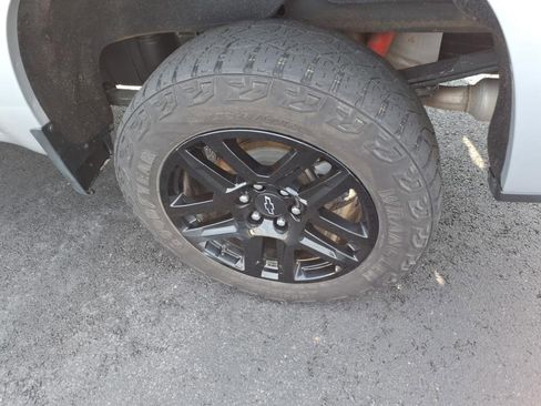 Used 2022 Chevrolet Silverado 1500 LT Trail Boss w/ LT Trail Boss Premium Package image 8