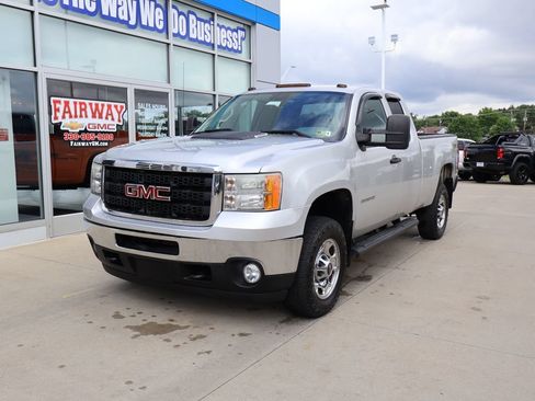 Used 2011 GMC Sierra 2500 W/T w/ Work Truck Preferred Package AWD/4WD image 6