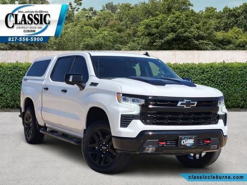 Used 2024 Chevrolet Silverado 1500 LT Trail Boss w/ LT Trail Boss Premium Package image 1