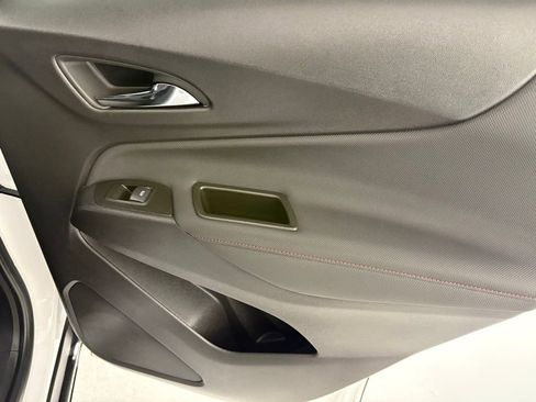 Used 2024 Chevrolet Equinox RS image 39