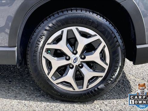 Certified 2023 Subaru Forester Premium AWD/4WD image 11