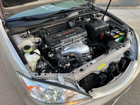 Used 2004 Toyota Camry XLE image 32