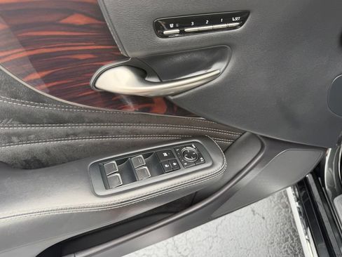 Used 2018 Lexus LS 500 AWD w/ Interior Upgrade Package image 14