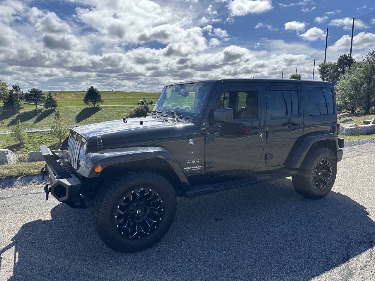Used 2016 Jeep Wrangler Unlimited Sahara w/ Dual Top Group AWD/4WD image 8