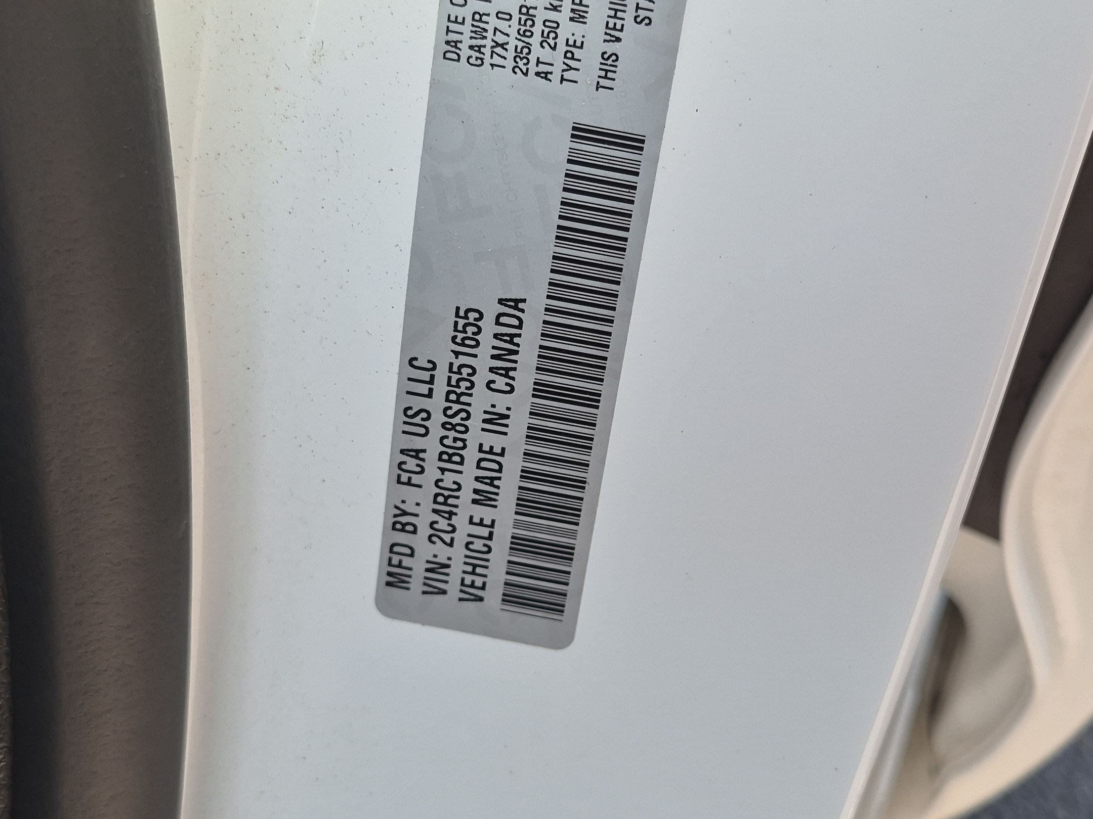Used 2025 Chrysler Pacifica Select FWD image 25