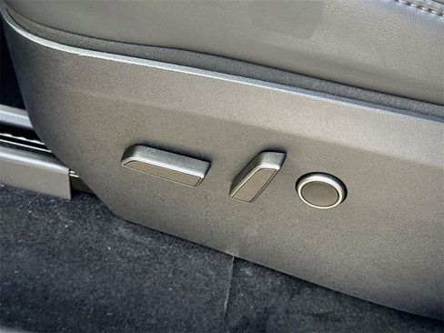 Used 2024 Tesla Model Y Long Range image 32