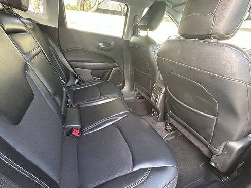 Certified 2018 Jeep Compass Latitude w/ Popular Equipment Group FWD image 32