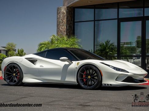 Used 2020 Ferrari F8 Tributo RWD image 1