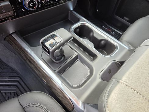New 2026 Chevrolet Silverado 1500 LT Trail Boss w/ Convenience Package II AWD/4WD image 19