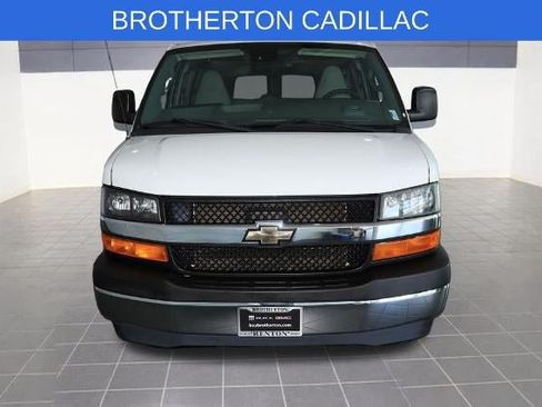 Used 2019 Chevrolet Express 3500 LT w/ LT Preferred Equipment Group RWD image 10
