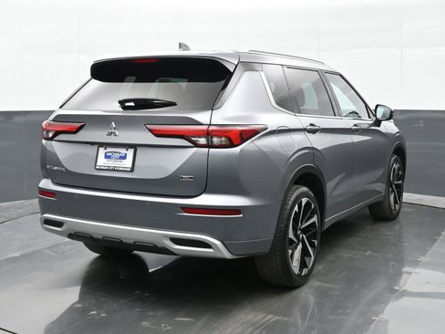 Used 2022 Mitsubishi Outlander SEL FWD image 4