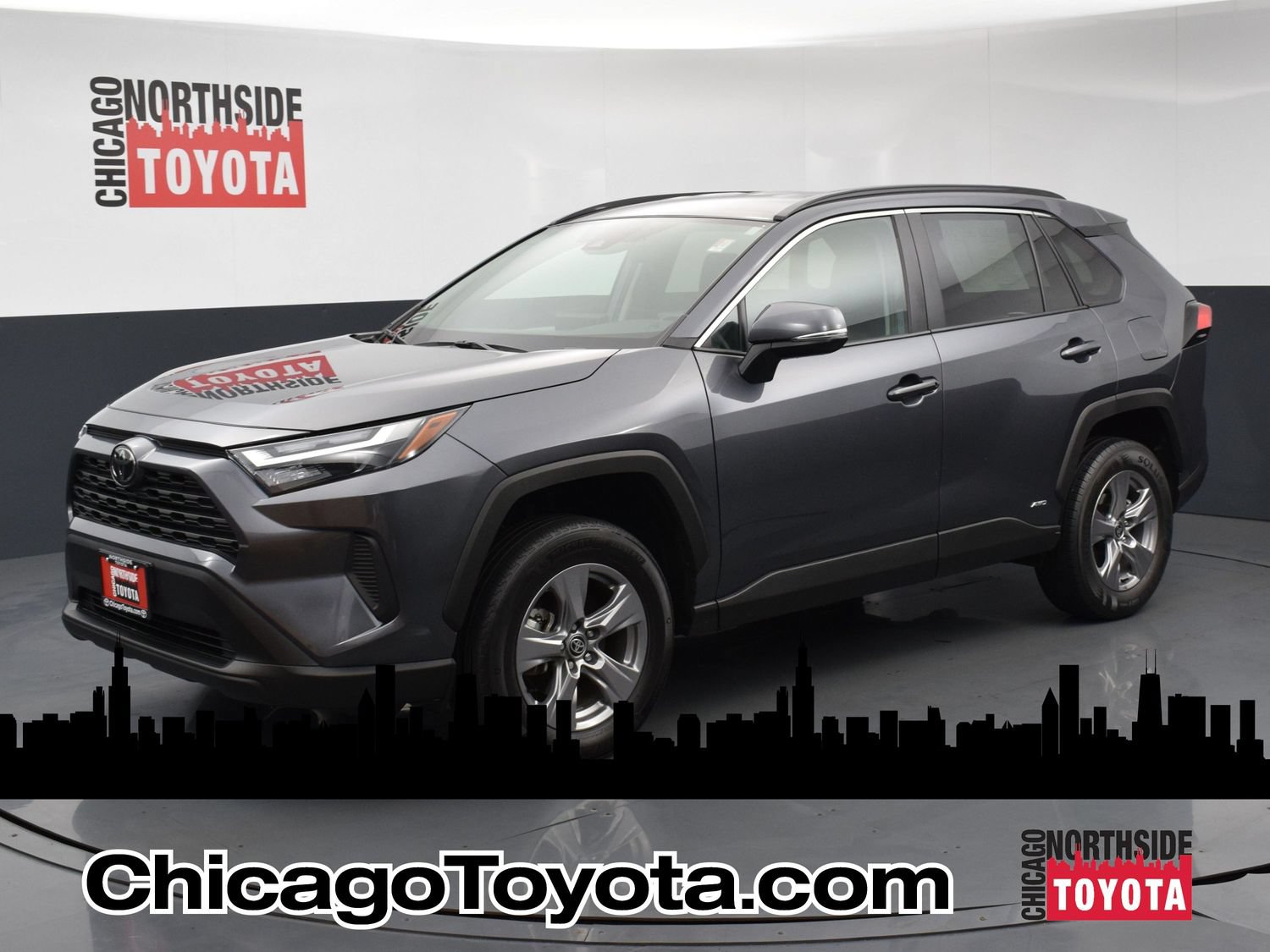 Used 2025 Toyota RAV4 XLE AWD/4WD image 1