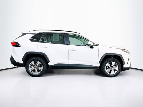 Used 2025 Toyota RAV4 XLE image 10