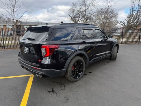 Used 2020 Ford Explorer ST w/ ST Street Pack image 7