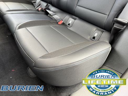 New 2026 Chevrolet Equinox EV LT image 29