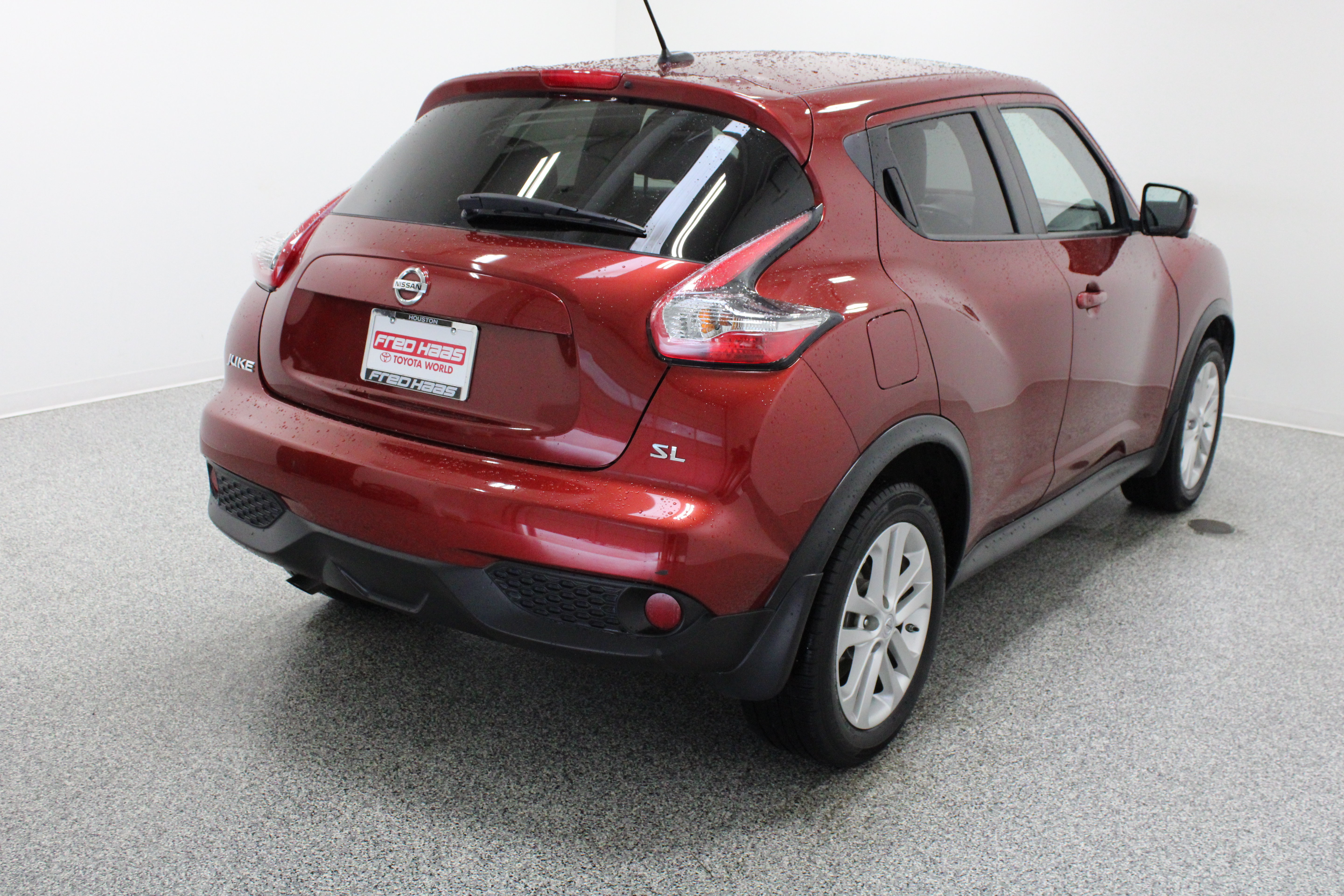 Used 2016 Nissan Juke SL FWD image 7