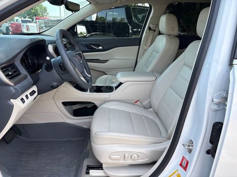 Certified 2023 GMC Acadia Denali w/ Denali Ultimate Package FWD image 14