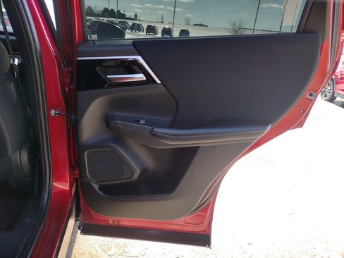 Used 2022 Mitsubishi Outlander ES image 16