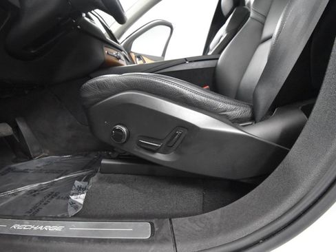 Used 2022 Volvo XC90 T8 Inscription Expression w/ Climate Package image 21