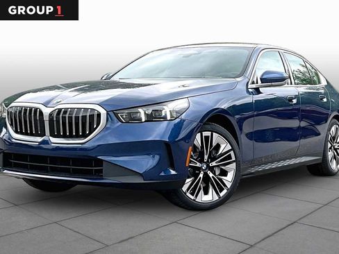 New 2026 BMW 530i xDrive w/ Premium Package AWD/4WD image 1