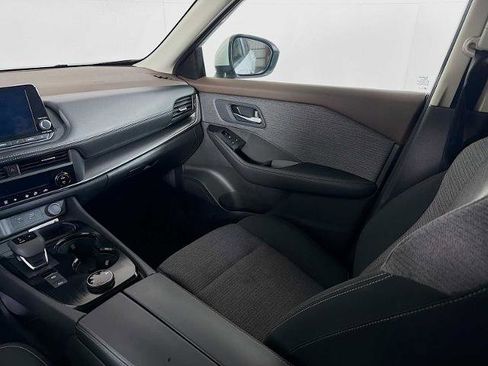 Certified 2023 Nissan Rogue SV image 19