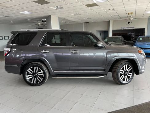 Used 2016 Toyota 4Runner Limited image 10