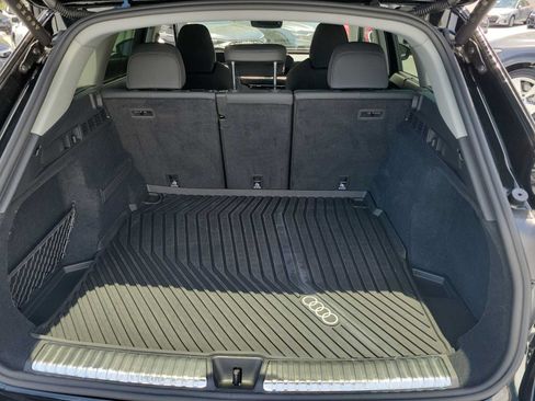 Certified 2025 Audi Q5 Premium Plus w/ Premium Plus AWD/4WD image 32