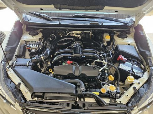 Used 2016 Subaru Crosstrek 2.0i Limited AWD/4WD image 10