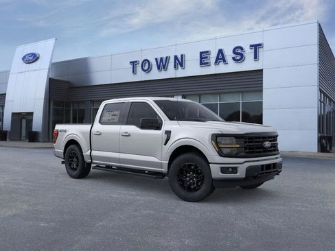 New 2026 Ford F150 XLT w/ XLT Black Appearance Package image 7